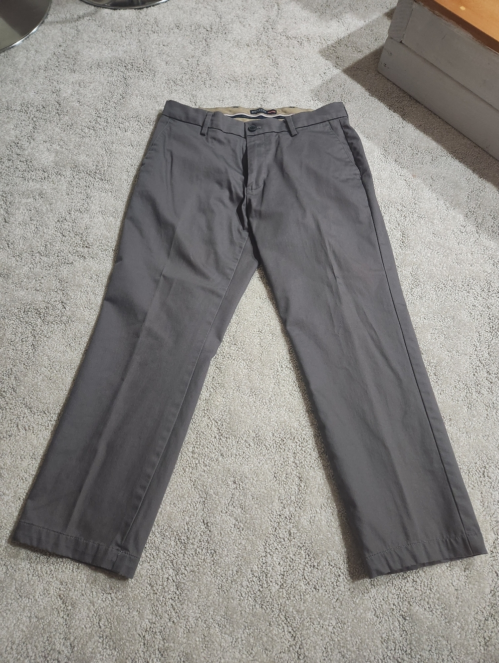 32x28 Dockers Straight-Leg Pants